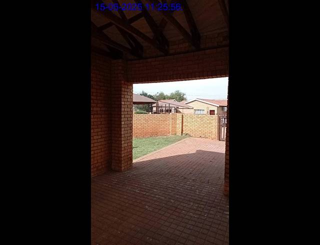 2 BEDROOM TOWNHOUSE FOR SALE IN DELMAS